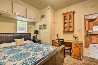 Private Deck and Dock Home on Lake Hamilton! - 3-Star