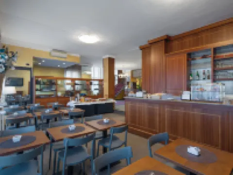 ホテル エクセルシオール パヴィア パヴィーアのホテル