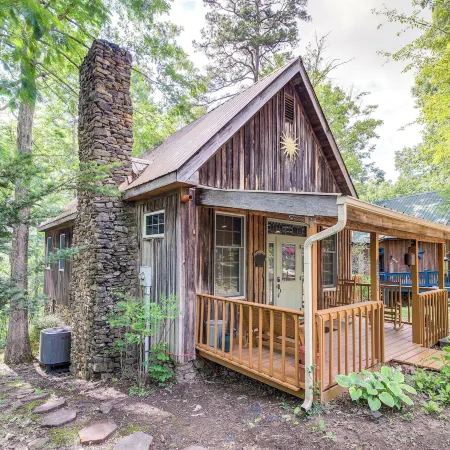 Lake Cumberland Resort Cabin in Gated Community!