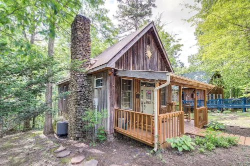 Lake Cumberland Resort Cabin in Gated Community! - parking
