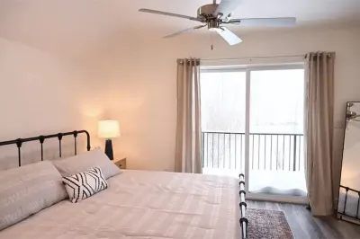 Ponderay Cottage