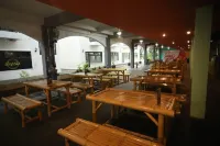 Jember Town Square Apartment by Calli Rooms Hotels in Sumbersari