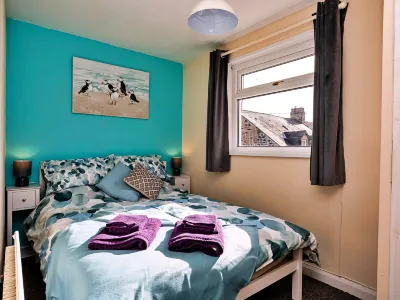 Byron Street Hotels in 