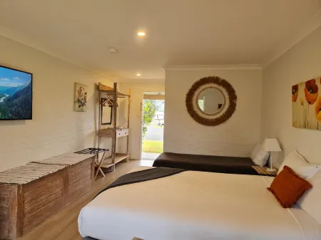 Vacy Hunter Valley Lodge Отели в г. Васи