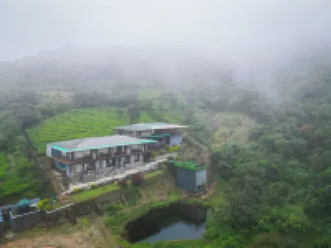 ไอบีเอ็กซ์ รีสอร์ตส์, วัลปาไร (เทล ร็อค)