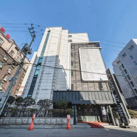 Yongin IMT Отели рядом с достопримечательностью «Станция метро Ori»