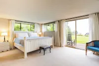 Maxwelton Farm Guest House by AvantStay