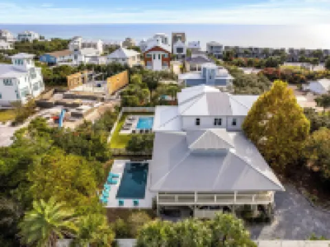 Porch Paradise by Avantstay Private Pool Seacrest Hotels in Seacrest