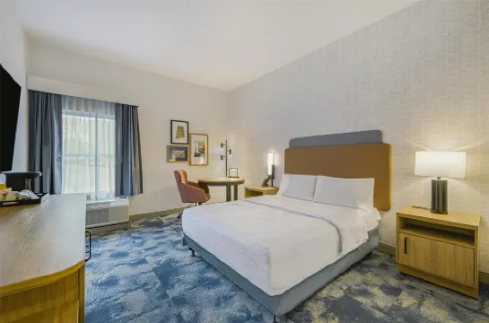 แฮมป์ตันอินน์ ฮันต์สวิลล์ - อาร์เซนอล/เซาท์พาร์คเวย์ โรงแรมในฮันต์สวิลล์