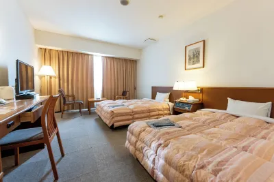 Tendo Central Hotel