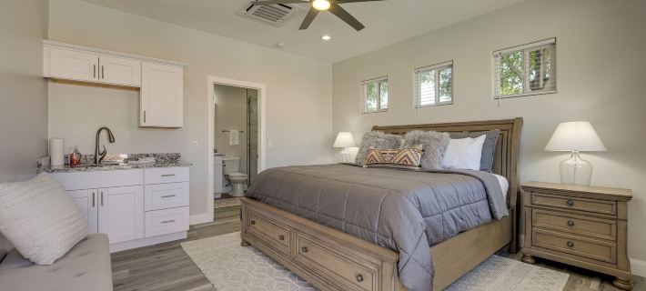Hurricane Getaway w/ Private Pool, Mtn Views! Hotels in Hurricane