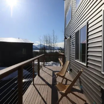 Lupine Lodge with Mountain Views Отели в г. Сьюард