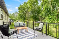 The Respite: Spacious beautiful new build, sleeps 8-10. 7 minutes from Hershey.