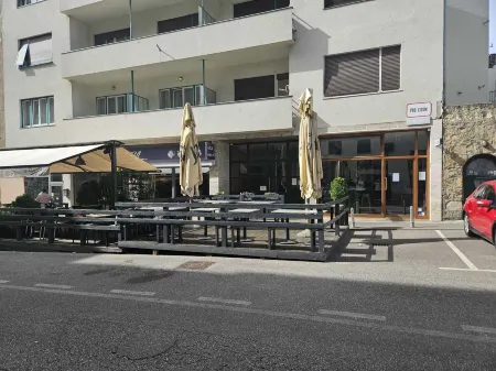 Pod Zidom Rooms Отели рядом с достопримечательностью «Площадь Петра Прерадовича»