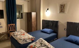 Pyramids Road Guest House