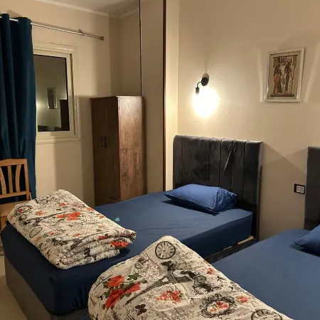 Pyramids Road Guest House Отели рядом с достопримечательностью «Гиза»
