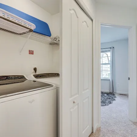 Great for Families! Townhome 9 Mi to Harpers Ferry