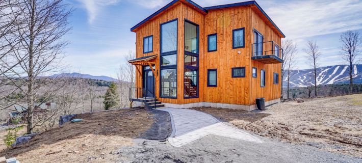 Custom Windham Mtn Villa w/ Pool, Theater & Views! Hotels in Greene County