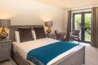 The Chequers Inn Hotels in Beaconsfield