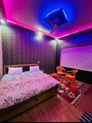 Goroomgo Milan Palace Ayodhya Hotels in Ranopali