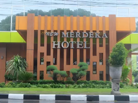 Hotel New Merdeka Pati