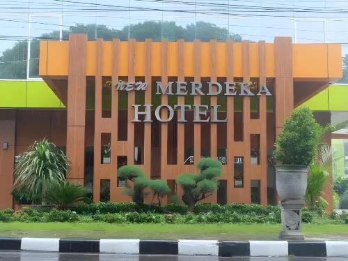 Hotel New Merdeka Pati Hotels in Margorejo