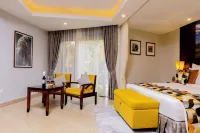 ROYAL SUITES HOTEL - parking