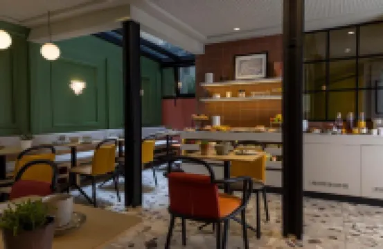 โรงแรมเดอลาเปซ์