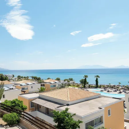Grand Blue Beach Hotel