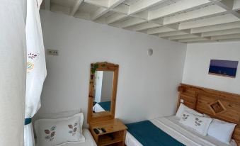 Adadaki Evimiz Bozcaada