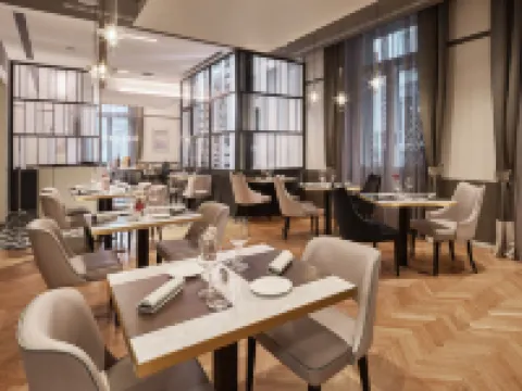 ダブルツリー バイ ヒルトン トリエステ トリエステのホテル