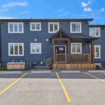 The Cottages at Blue Hotel Exterior