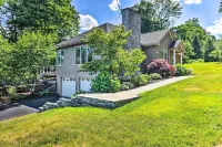Walk to Lake: Middlefield Home w/ Fire Pit - Beach