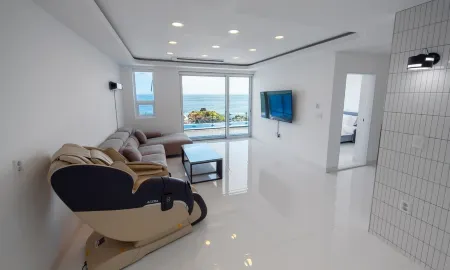 Yeongdeok Exit Pool Villa (Spa, Ocean View) Отели рядом со станцией Jangsa Station