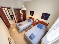 Logbook - The fishermen's Lodge - .  Apartment with parking in Cudillero.