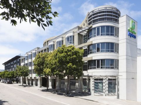 Holiday Inn Express & Suites SAN FRANCISCO FISHERMANS WHARF by IHG
