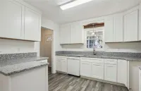 HOME WITH STUNNING VIEWING