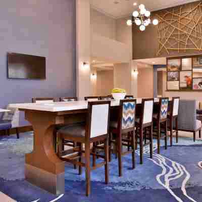 Hampton Inn & Suites Legacy Park-Frisco Dining/Meeting Rooms