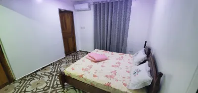 3 Bedroom Apartment with balcony near the sea Hotels in 