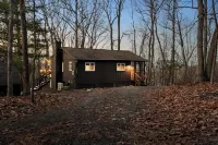 25% Off ~ Hygge mountain retreat w/ stunning views