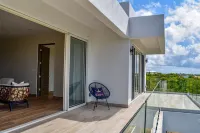 Cove Bay Villa II "THE PENTHOUSE"