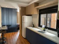 Centrally Planned Studio with Air Conditioning | Sleeps 3 + PET | Cable TV