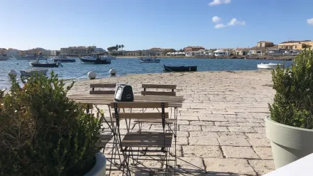 ELVI Suite stunning penthouse with terrace overlooking the sea Отели в г. Marzamemi