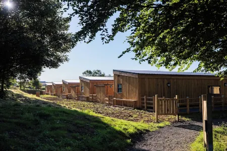 Escape to nature - stunning group lodges overlooking Wistlandpound Reservoir Отели рядом с достопримечательностью «Heddon Valley»