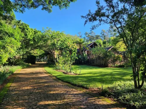 Secure Golf Estate Lifestyle - Kensington Lodge