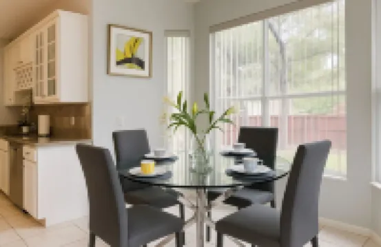 Shadow Bay Luxe Home with a Private Screened Pool near Universal Studios.