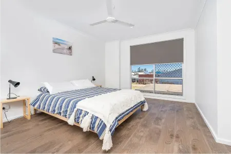 Sunset Beach Отели рядом с достопримечательностью «St Francis Xavier Cathedral»