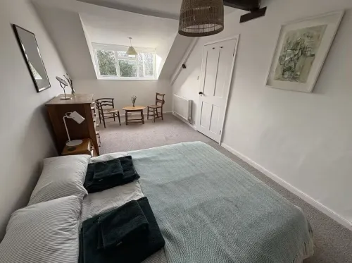 Perfect 4-bedroom house with WiFi in charming Colyton