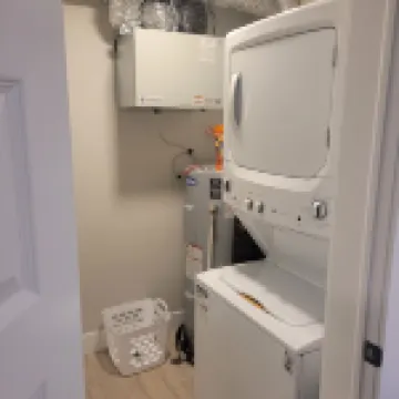 Relax with the whole family at this peaceful place to stay. Close to yyt.