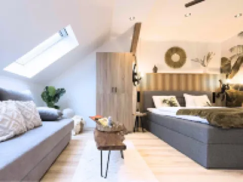 BaliApartment, kitchen, parking lot, 24h digital check-in, Wlan 150MBit Hotels in Hof